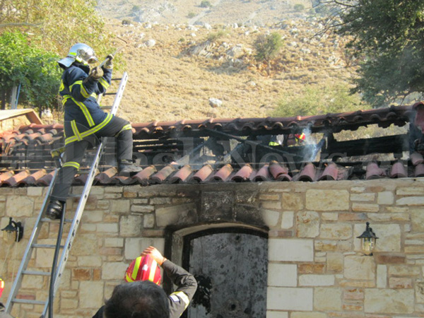 Κάηκε εκκλησία στα Χανιά ανήμερα του εορτασμού της - Συγκλονισμένοι πιστοί
