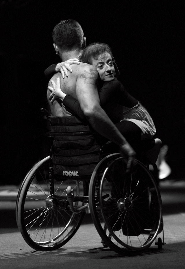 Η Χανιώτισσα υπάλληλος ΕΛΤΑ που ζει το όνειρό της - «Οταν χορεύω δεν υπάρχει η αναπηρία μου»