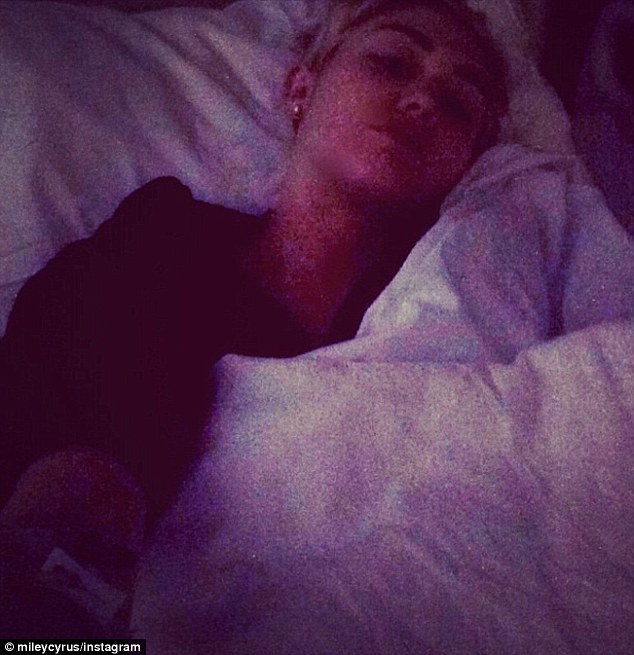 ΣΟΚ: κινδυνεύει με έμφραγμα η 21χρονη Miley Cyrus!