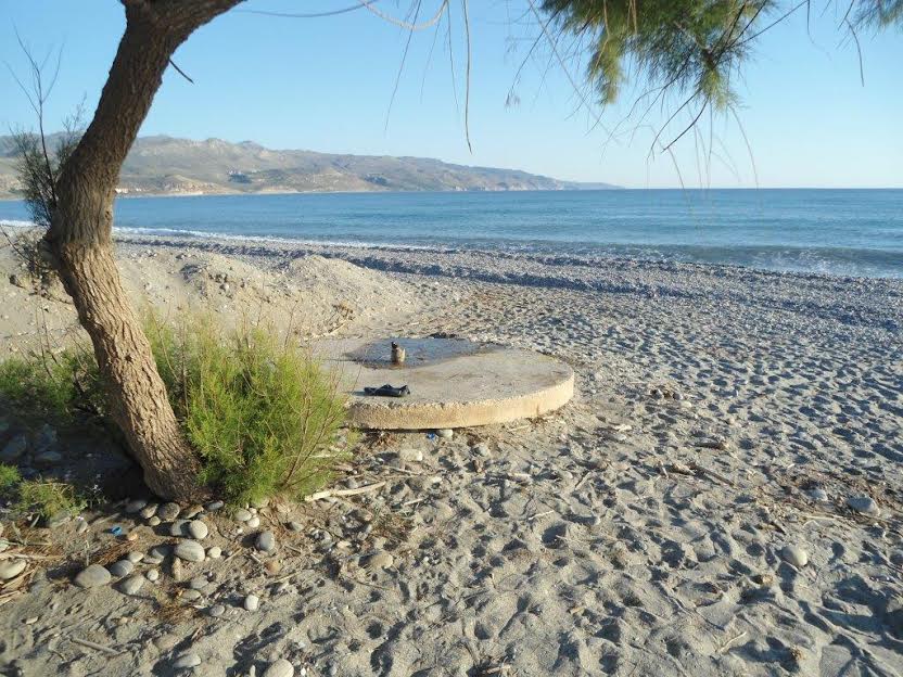 Χανιά - Τι αντικρίζουν οι τουρίστες σε παραλίες - Επιστολή από επισκέπτη