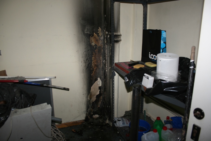 Χανιά: Φωτιά στο κτίριο του ΟΤΕ στην Τζανακάκη (φωτο)