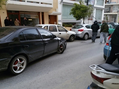 Μεθυσμένος οδηγός προκαλεί τροχαίο στο κέντρο της πόλης (φωτο)