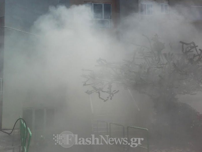 Δυο φωτιές σε 2 υπόγεια την ίδια ώρα σε απόσταση λίγων μέτρων στα Χανιά