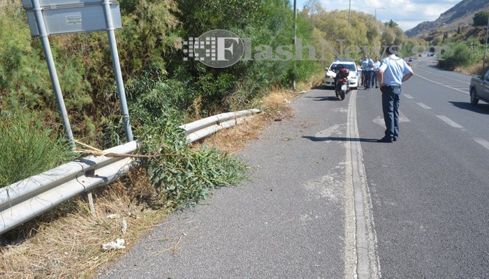 Χανιά: Βουτιά αυτοκινήτου σε γκρεμό στον κόμβο του Ναυστάθμου στην Σούδα (φωτο)