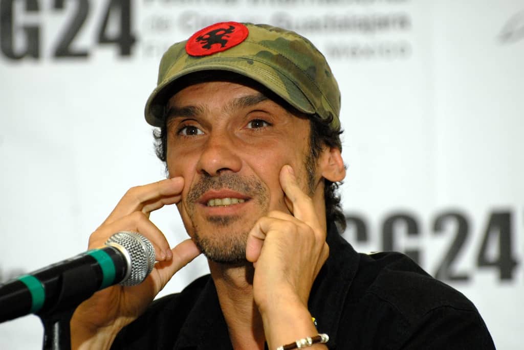 «Me gusta»... Manu Chao: Με τον διάσημο τραγουδιστή έχει σχέση η Κλέλια Ρένεση!