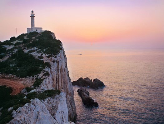 Οι 10 ομορφότεροι φάροι της Ελλάδας Και στην κορυφή των Χανίων (Photos)