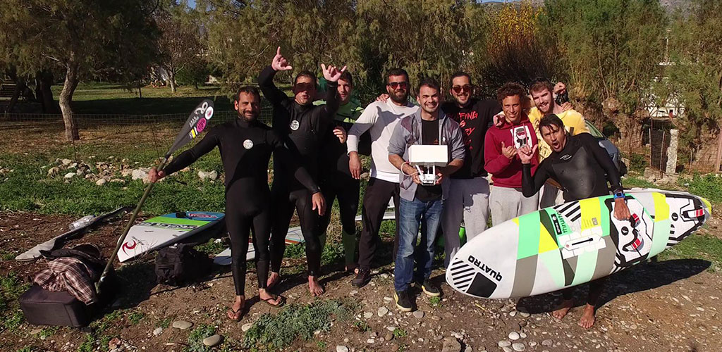 Ο ολυμπιονίκη Νίκος Κακλαμανάκης & το Chania Surf Club σκίζουν τα κύματα στα Χανιά (video)