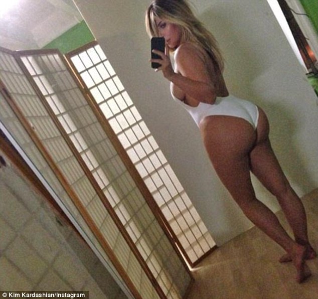 Kim Kardashian: Ανέβασε και δεύτερη ολόγυμνη φωτογραφία της στο Instagram
