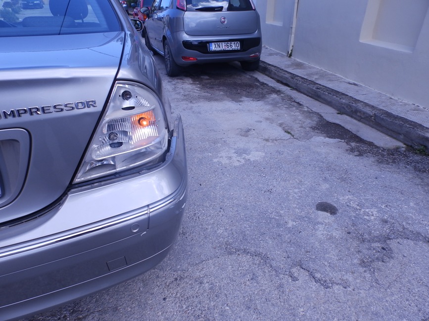 Χανιά: Νέο τροχαίο Σύγκρουση μηχανής με Ι.Χ (Photos)