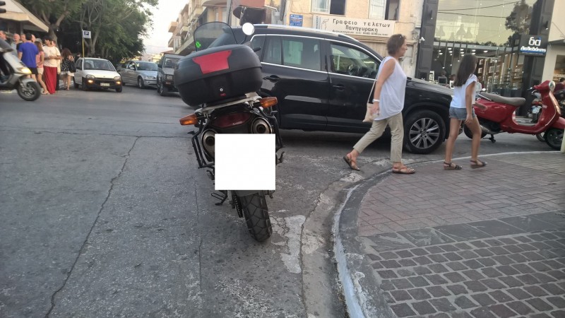 Χανιά: Τουρίστας – γαϊδουρίστας (Photos)