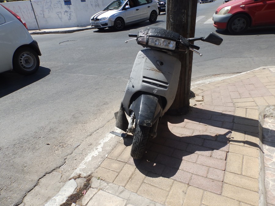 Τροχαίο με μηχανή στο κέντρο των Χανίων  (Photos)