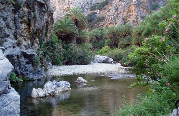 Κρήτη: Πρέβελη Η πιο διάσημη παραλία των χίπις μετά τα Μάταλα (Photos)