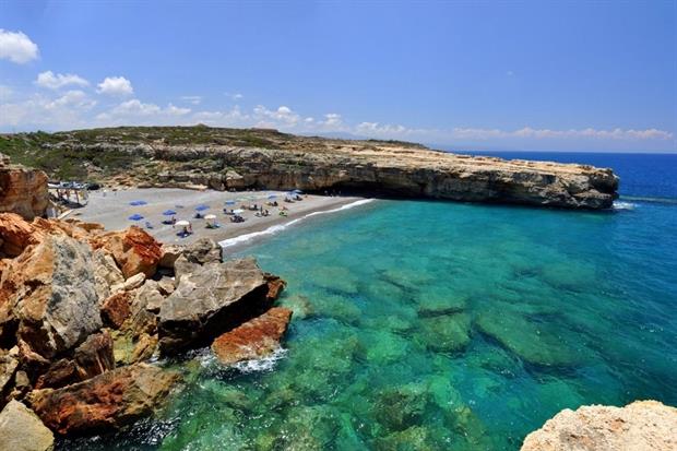 Εντυπωσιακές παραλίες με μυστικές σπηλιές και φώκιες στην Κρήτη (Photos)
