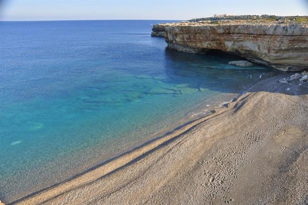 Εντυπωσιακές παραλίες με μυστικές σπηλιές και φώκιες στην Κρήτη (Photos)