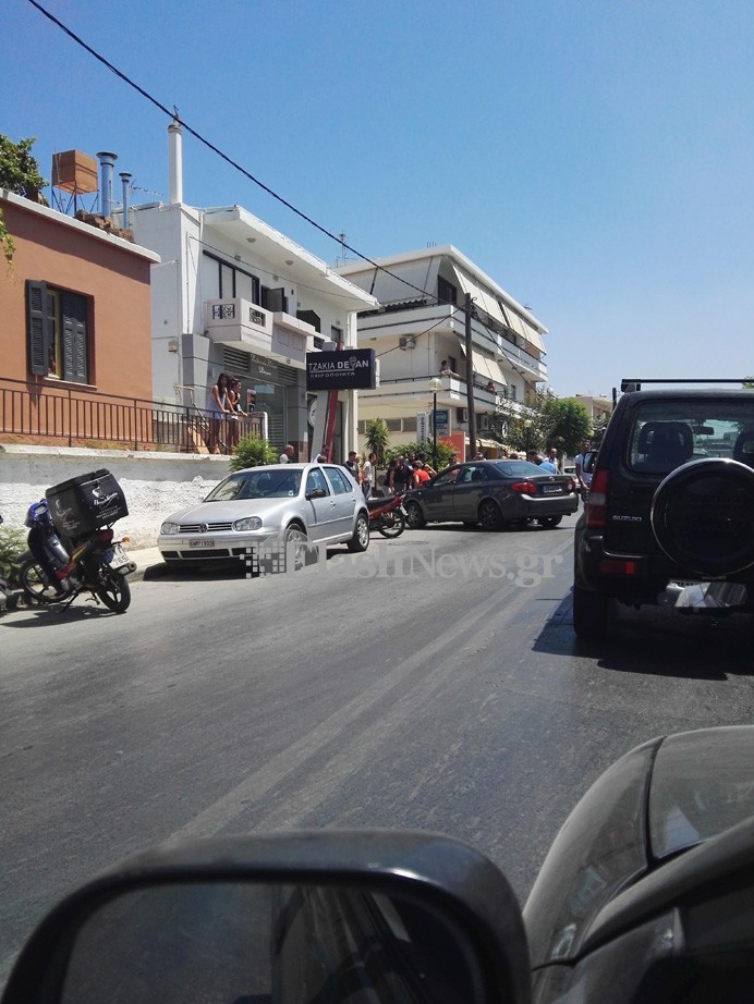 Σε σοβαρή κατάσταση τραυματίας μετά από τροχαίο στα Χανιά (φωτο)