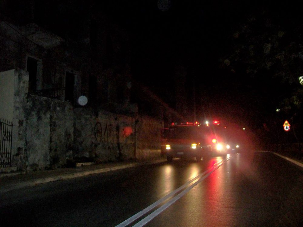 Χανιά: Φωτιά σε σπίτι απέναντι από την Χονολουλού (Photos)