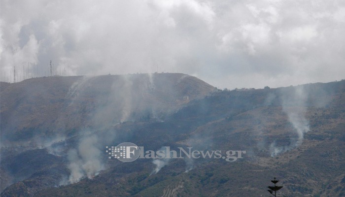 Μεγάλη πυρκαγιά στην Μαλάξα - Εμπρησμός με πολλές εστίες (φωτο - βίντεο)