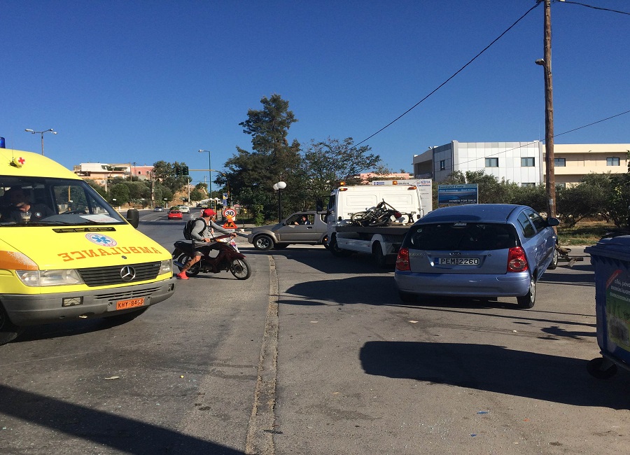 Χανιά: Νεαρός τραυματίστηκε σε τροχαίο στους Αγίους Αποστόλους (Photos)