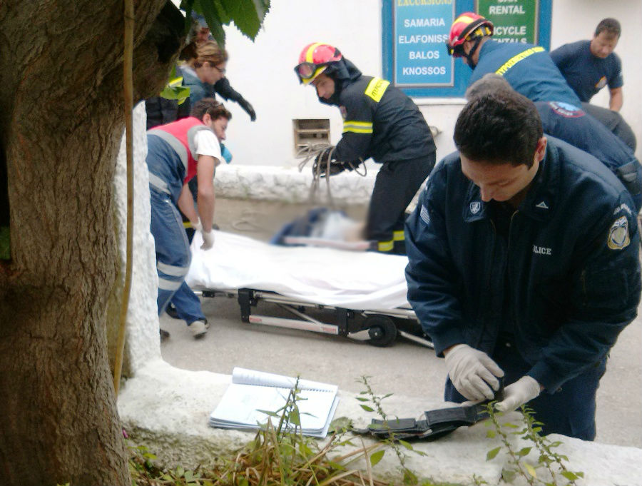 Χανιά:Τραγωδία στον Πλατανιά Νεκρός ο άνδρας που έπεσε σε φρεάτιο   (Photos)