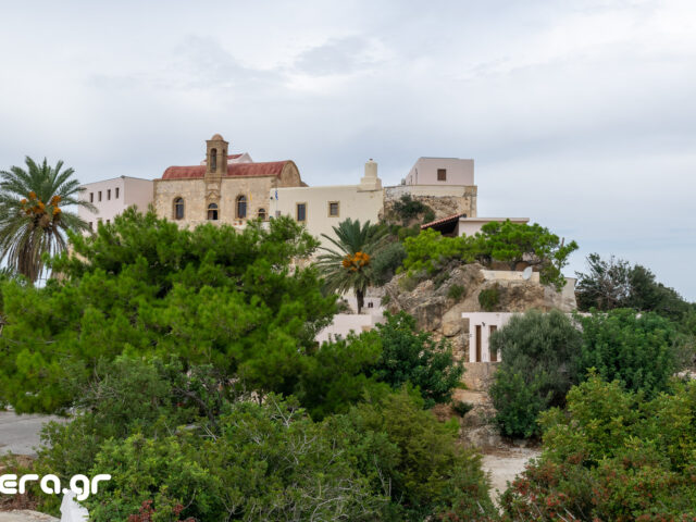 Iερά Μονή Χρυσοσκαλίτισσας