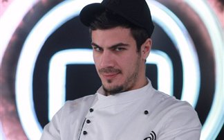 Τι περιμένει πώς και πώς ο Άκης Πετρετζίκης;
