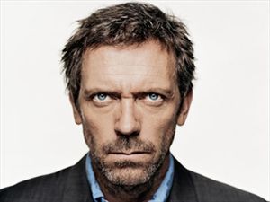 Μοναχικός δηλώνει ο Hugh Laurie