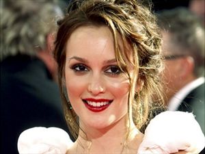 Η Leighton Meester μηνύει τη μαμά της!