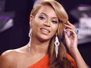 Η Beyonce μιλάει για την εγκυμοσύνη της