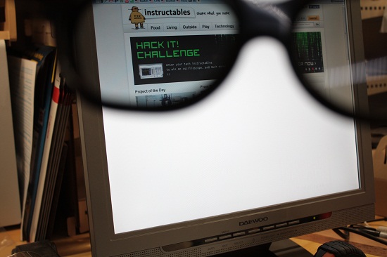 Privacy Monitor: Φτιάξε τη δική σου πριβέ οθόνη από μια παλιά LCD
