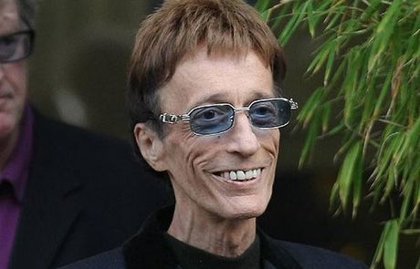 Σε κώμα ο τραγουδιστής των Bee Gees Ρόμπιν Γκιπ