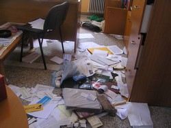 Διέρρηξαν το Εργατικό Κέντρο Χανίων