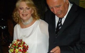 Εις σάρκαν μίαν Έλενα Ακρίτα και Γιώργος Κυρίτσης!