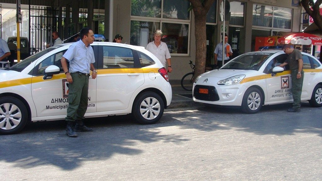 Χιλιάδες παραβάσεις και κατασχέσεις από την Δημοτική Αστυνομία Χανίων