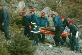 Βουτιά Ι.Χ με 3 επιβαίνοντες σε χαράδρα 100 μέτρων στον Πρασσέ του δήμου Πλατανιά