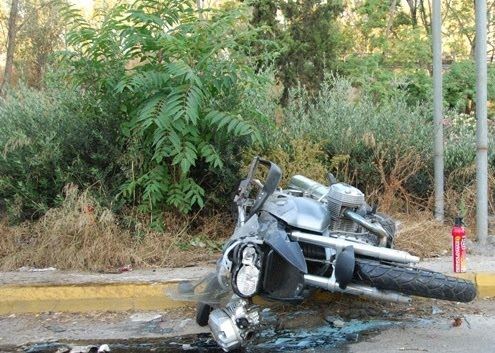 Μάχη για την ζωή δίνει δικυκλιστής στα Χανιά