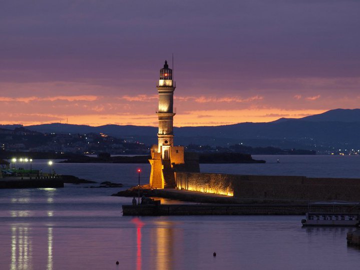 Συνελήφθη 31χρονος στο Παλιό Λιμάνι των Χανίων για άγρα πελατών (κράχτης)