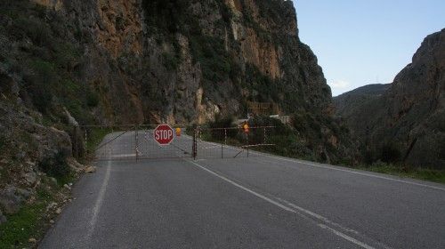 Ξύπνησε η 34χρονη που τραυματίστηκε στα Τοπόλια - Διαμαρτυρία των κατοίκων