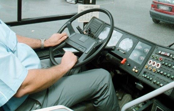 Κρήτη - Μητέρα καταγγέλλει οδηγό του ΚΤΕΛ: Ανάγκασε τρεις ανήλικες μαθήτριες να γυρίσουν σπίτι με τα πόδια