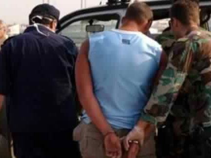 Συνελήφθησαν με το που πάτησαν το πόδι τους στο Λιμάνι της Σούδας