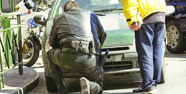 Χτυπούν... τους "γαϊδουρίστας" στα Χανιά - Πάνω από 40 πινακίδες αφαιρεί την ημέρα η Αστυνομία!