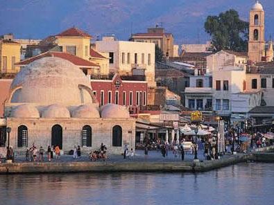 Ατύχημα κατά τη διάρκεια εργασιών στο Παλιό Λιμάνι των Χανίων