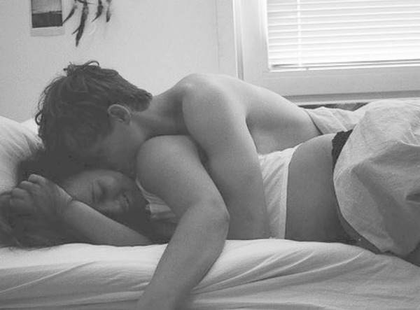 Sex Tip βγαλμένο από το... ψυγείο. Μάθε ένα κόλπο για να απογειώσεις το κρεβάτι σου