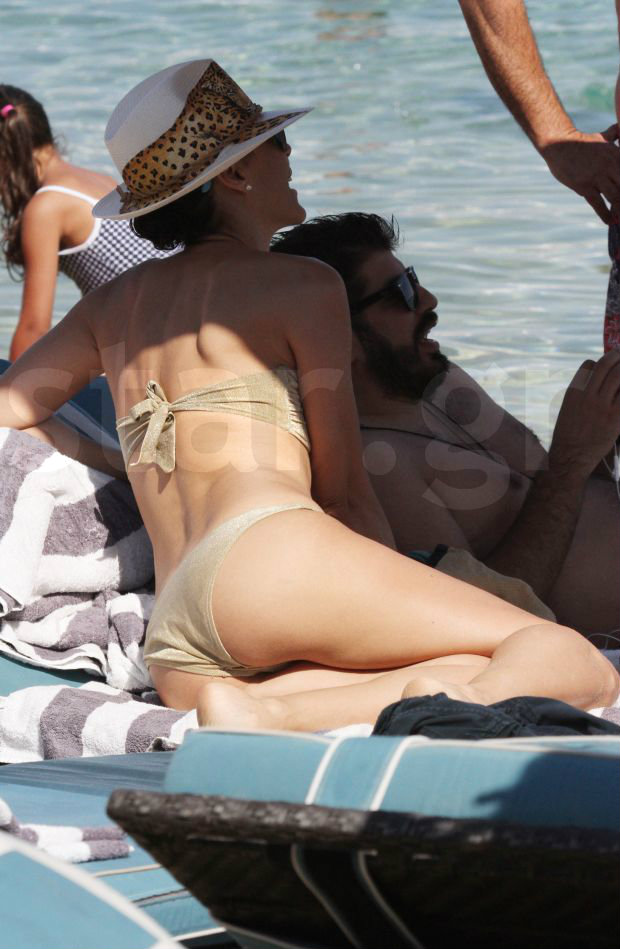 ΔΕΙΤΕ: Πως είναι το κορμί της Σίσσυς Φειδά με bikini χωρίς ρετούς!