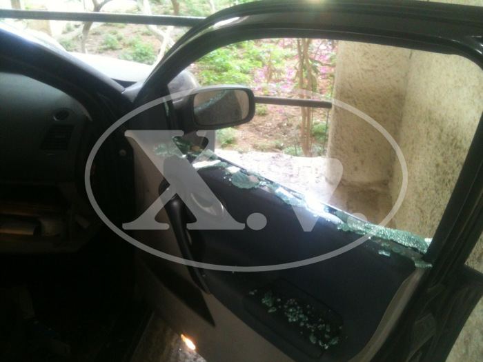 Έσπασαν αυτοκίνητα σε κεντρικούς δρόμους της πόλης των Χανίων