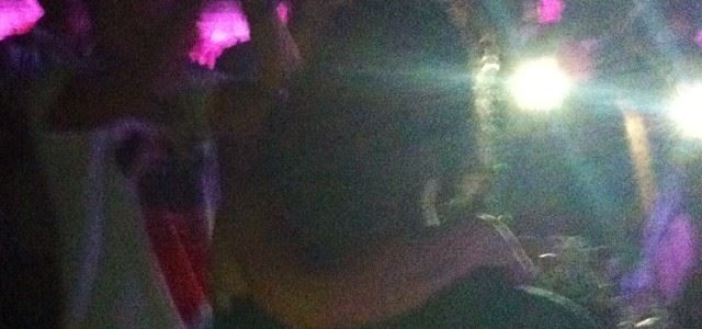 Χανιά: Πρόταση γάμου –έκπληξη στη συναυλία του Μ.Μαλαξιανάκη στην Α. Τάφρο