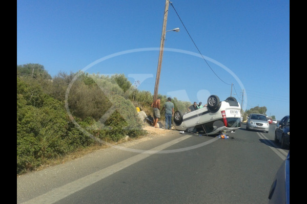 Αναποδογύρισε αμάξι στα Χανιά
