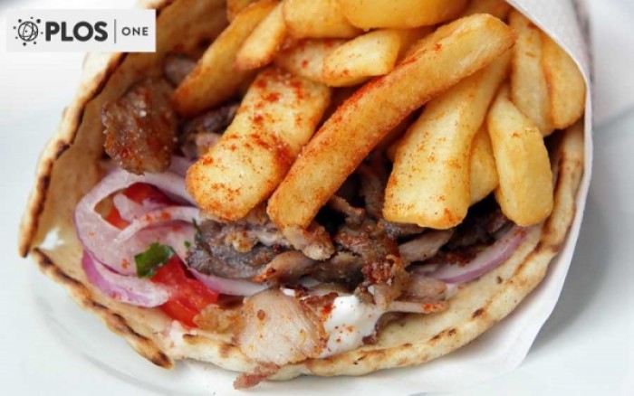 Τι να πίνετε μετά το σουβλάκι για να μην παχαίνετε!
