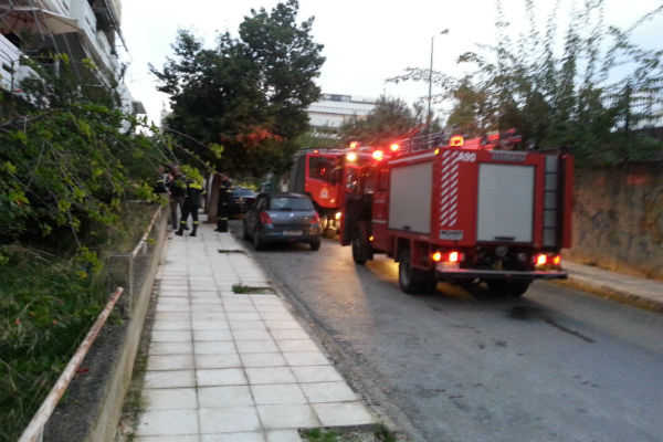 Χανιά: Φωτιά σε διαμέρισμα στον Κουμπέ (φωτο)