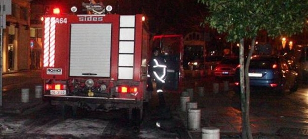 Χανιά: Υποχώρησε το πάτωμα και παγιδεύτηκε σε υπόγειο - Τον απεγκλώβισε η Πυροσβεστική