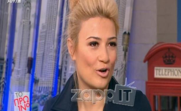 Hot: Άνοιξε το πουκάμισο της Φαίης Σκορδά! (video)